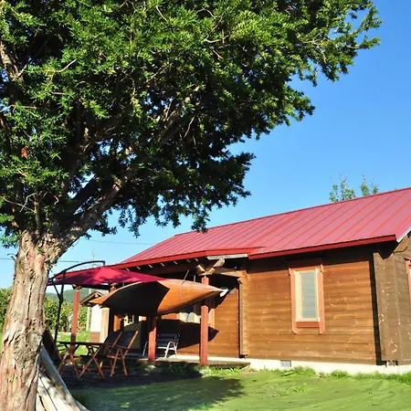 Eco-Friendly Log Cottage - Be With Nature